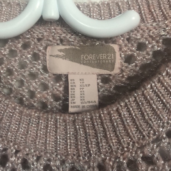 Forever 21 XS - Picture 2 of 3